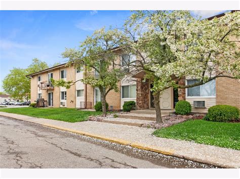 condo for sale des plaines|Des Plaines, IL condos for sale